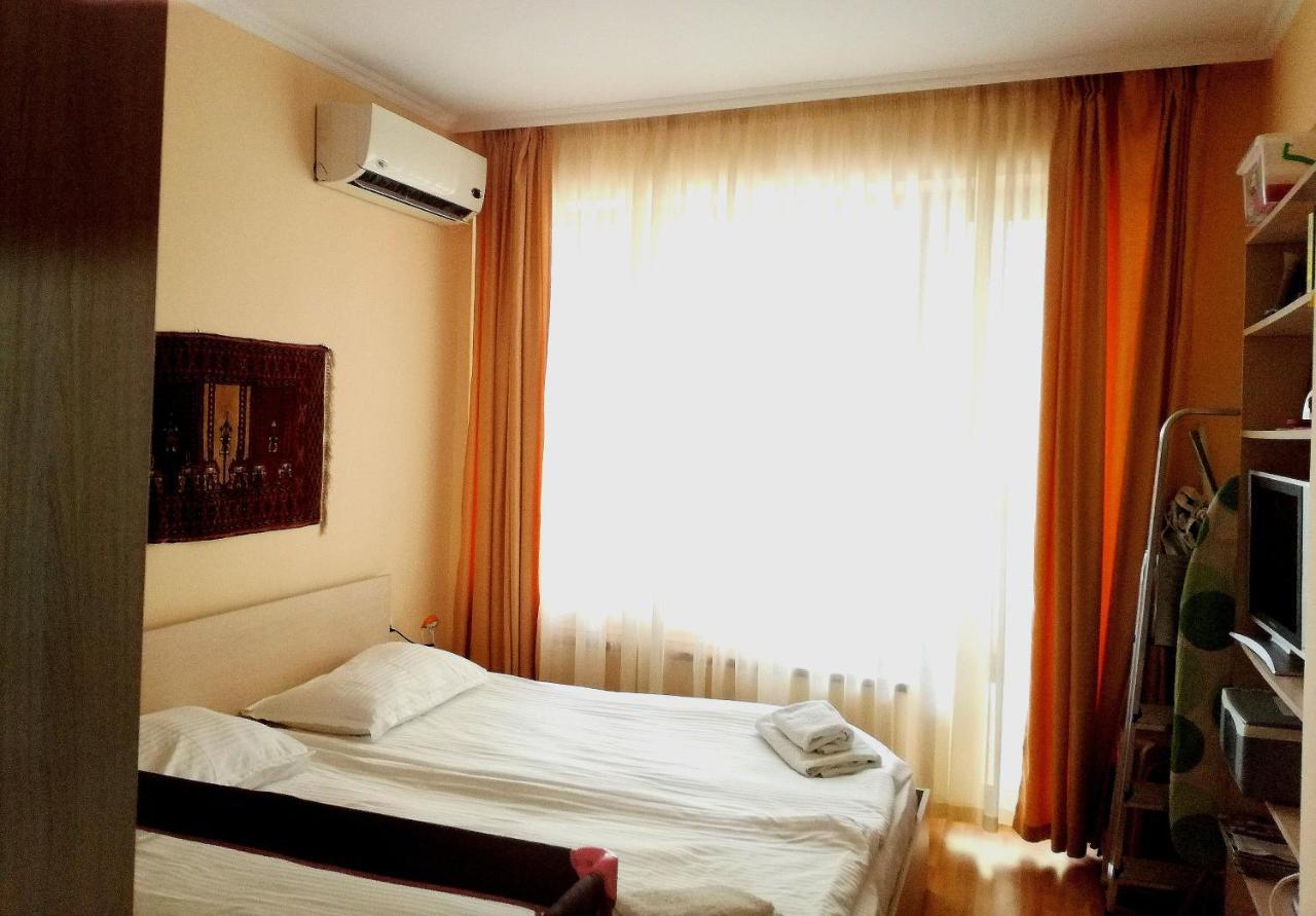Single Apartment In Searegal Compex Pantai Sunny Bagian luar foto
